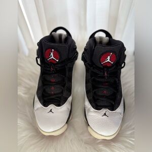 Jordan’s Size M7.5